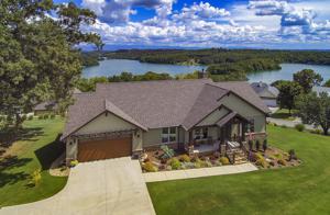 100 Pointe Summit Drive