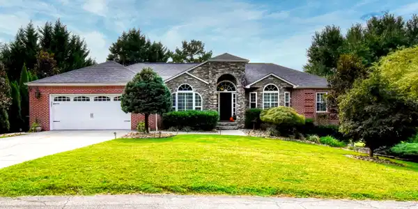 1005 Parks Lane