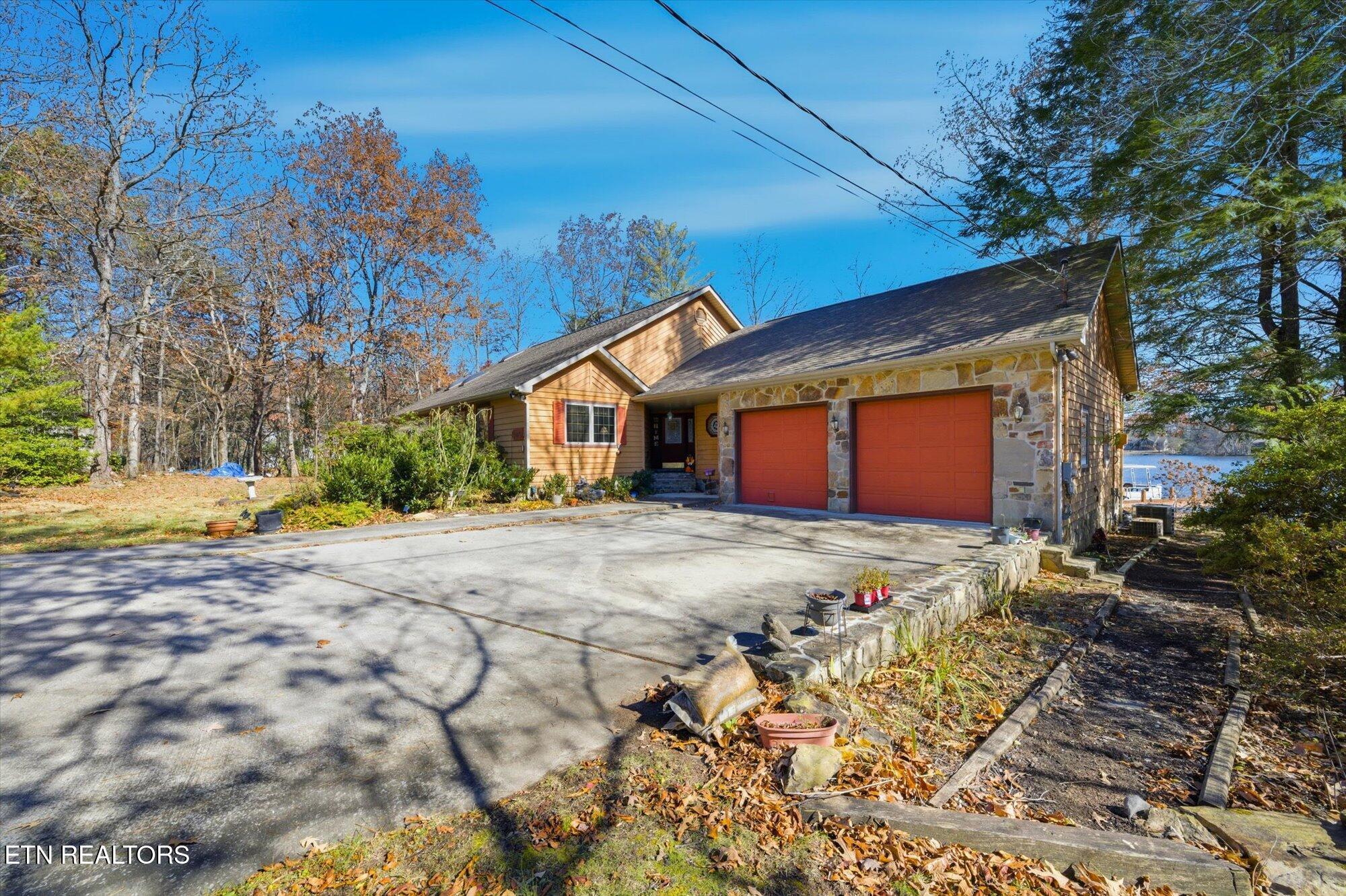 Image 2: 02-140-Tawny-Oak-Loop-Crossville-TN-2