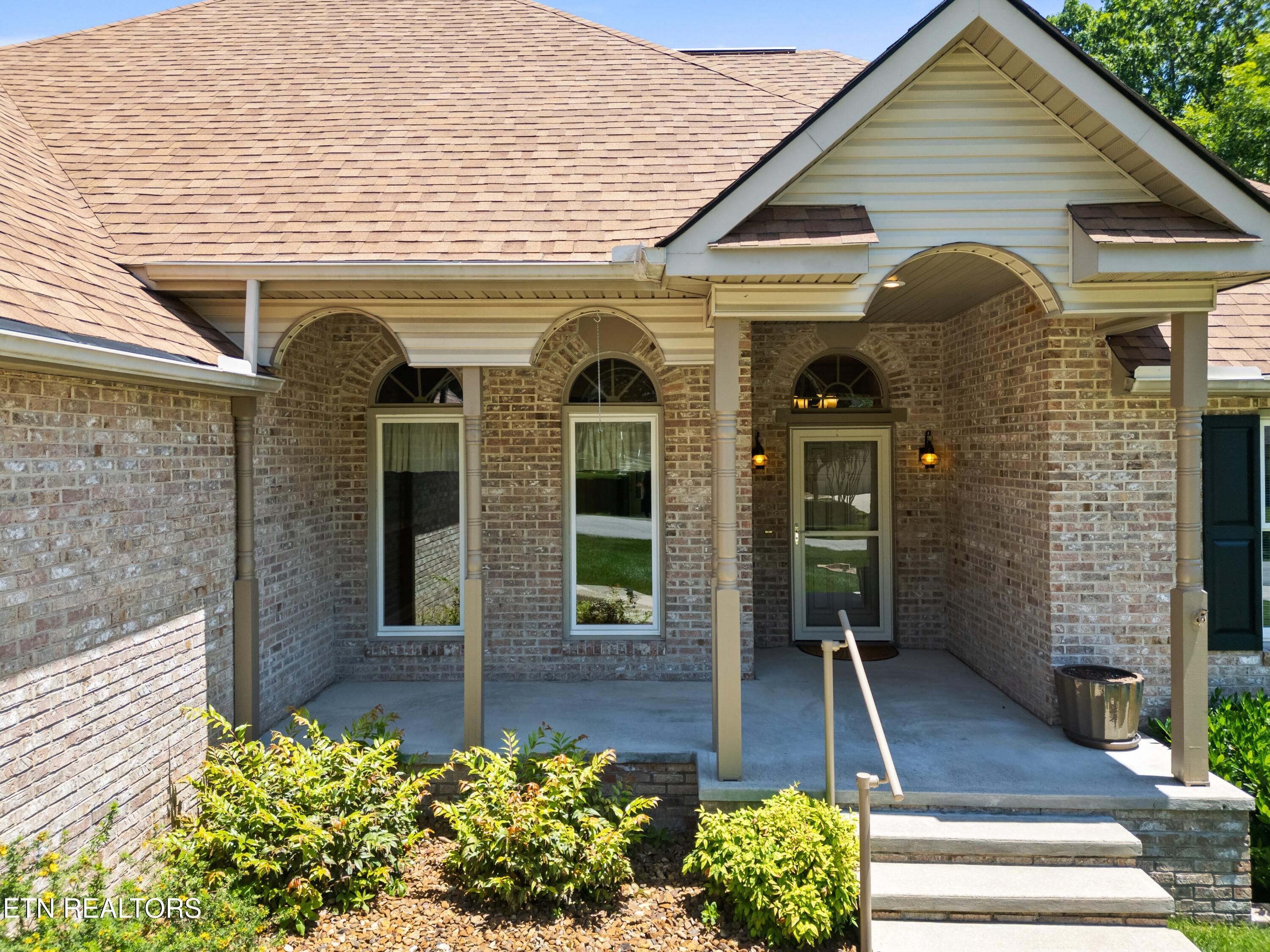 Image 3: Front Porch