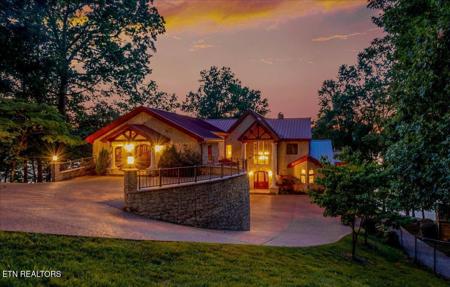 311 Deerwood Lane