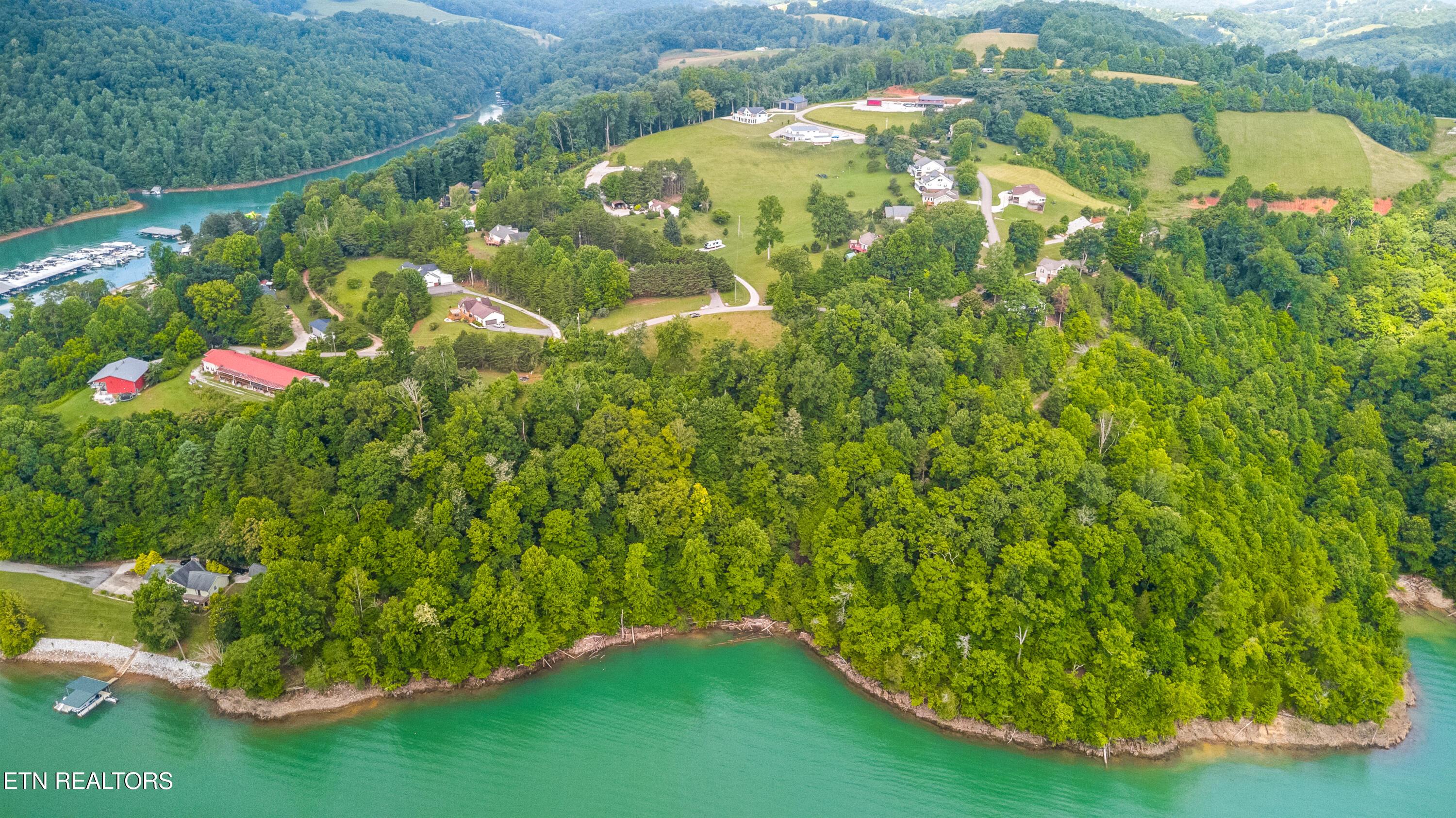 Image 2: 1-Mariner Point Rd pic