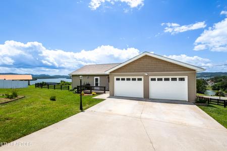 143 Sunset Lane