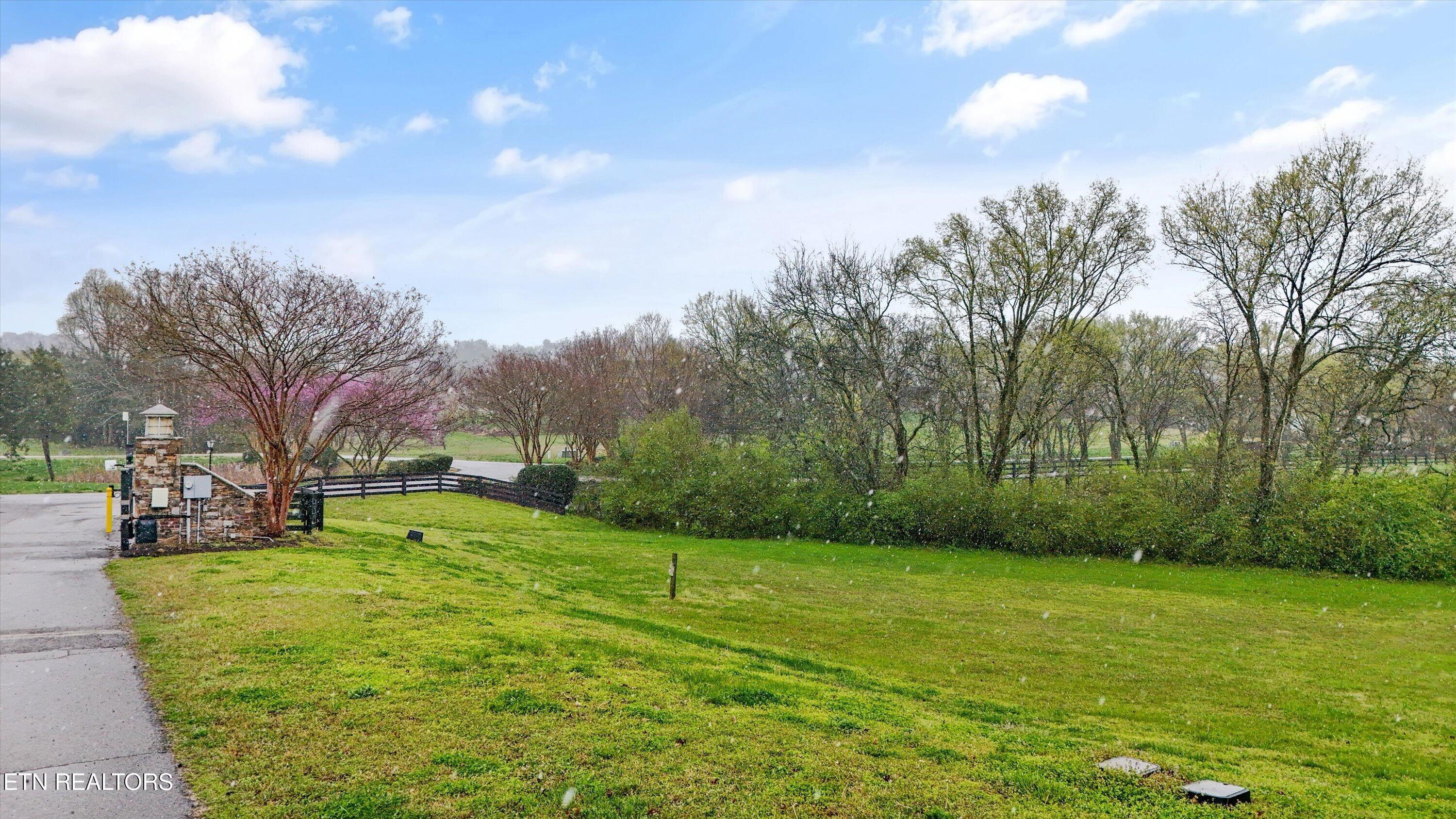 Image 2: 01-Promontory Point Lot 33-01