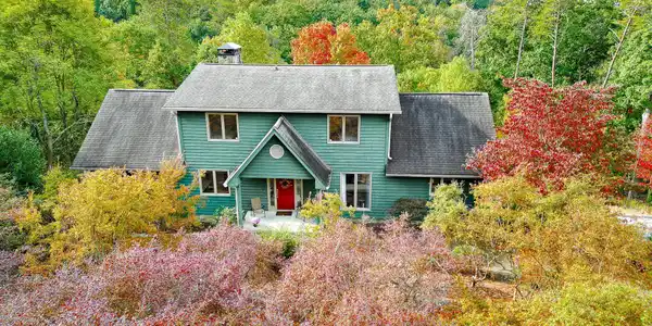 2025 Duck Cove Drive