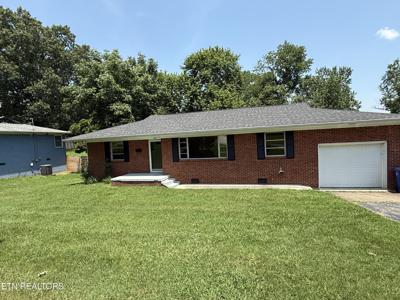 205 Elm St