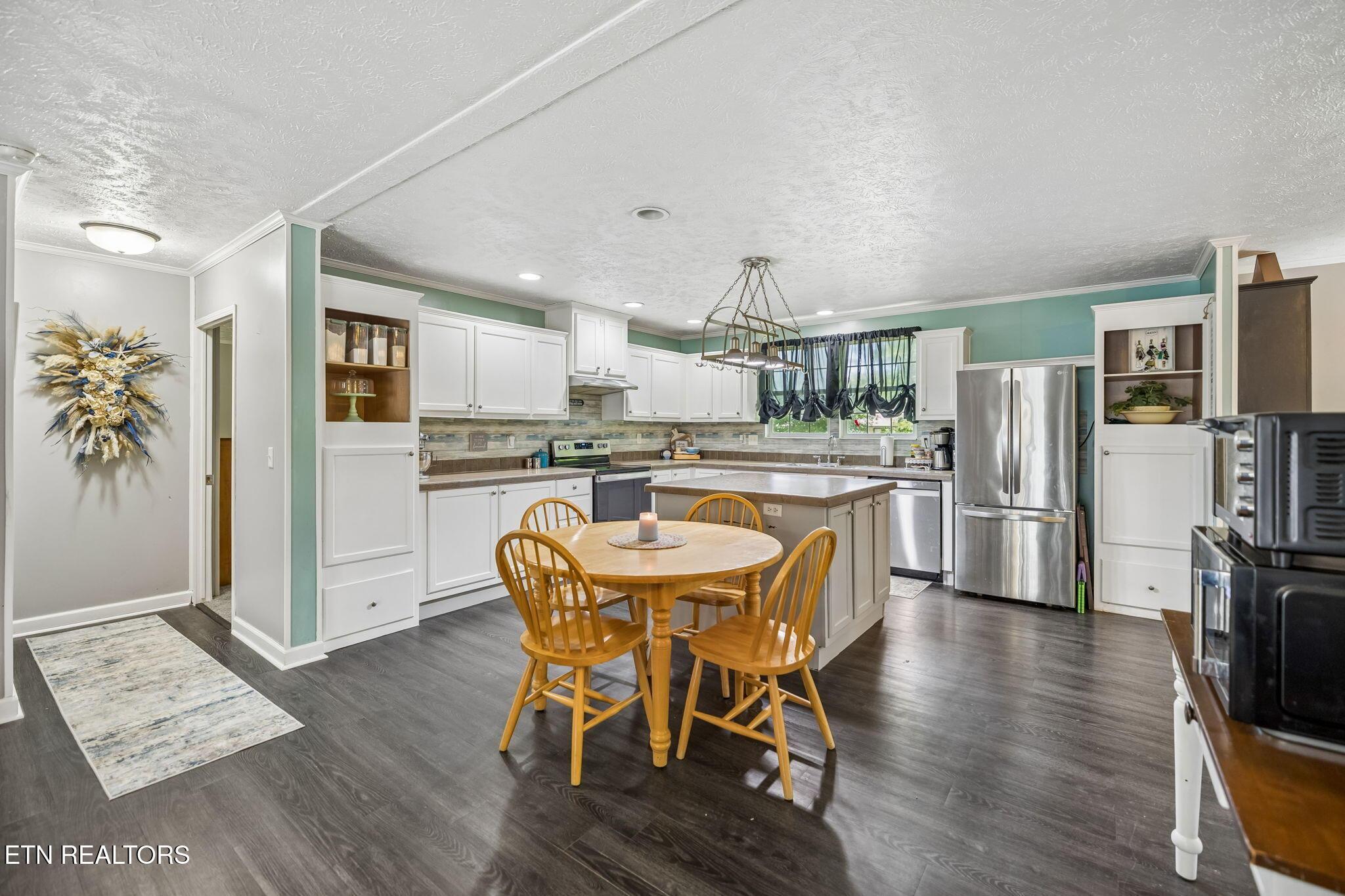 Image 4: 20-1153 Little Dogwood Rd - 020
