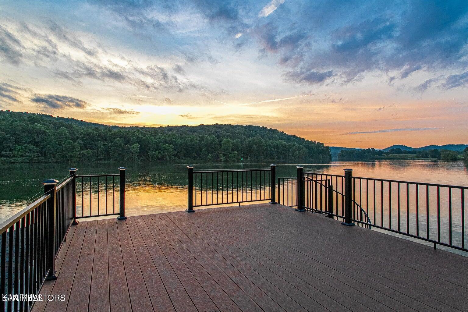 Image 4: 3105 Stephens Landing Way TOP DOCK
