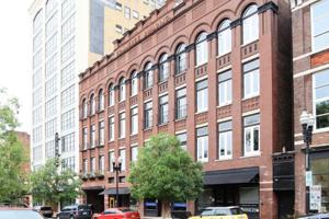 122 S Gay St