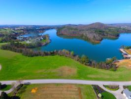 L-882r Bay Pointe Drive 882r