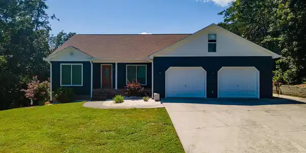 711 Rio Drive