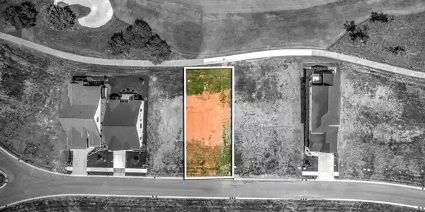 Image 4: 4-web-or-mls-DJI_0898_899_900
