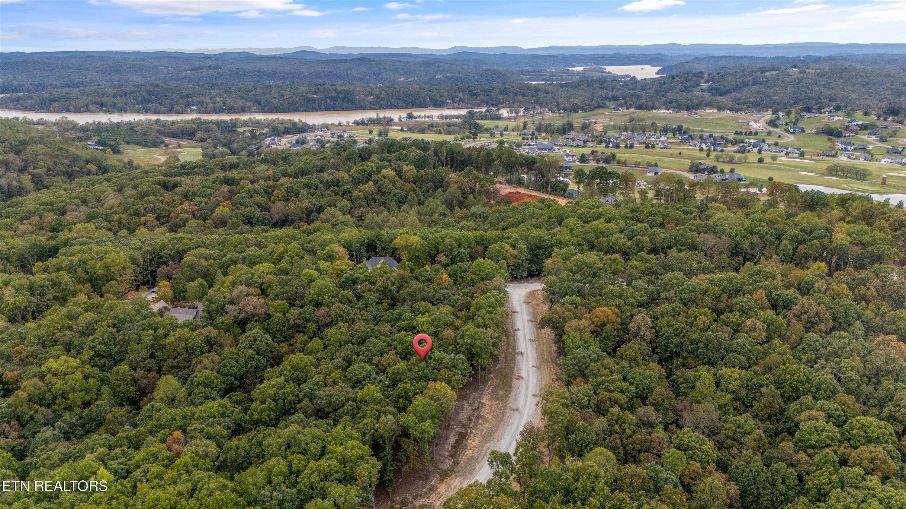 Image 4: Overview of Ridge Retreat