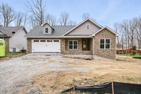 145 Lakeside Drive