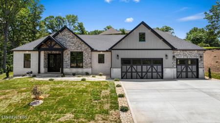 300 Skiatook Circle