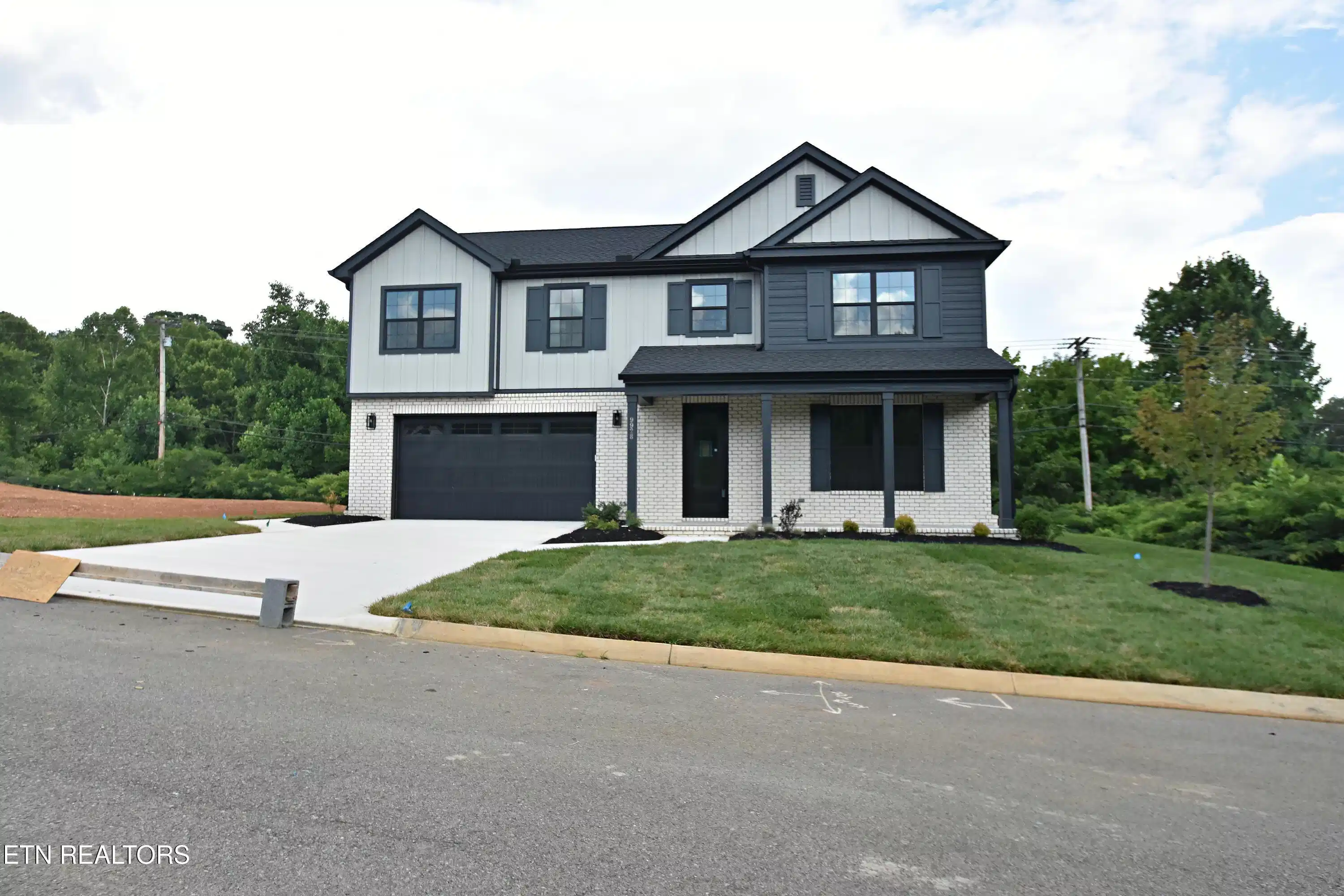 Image 1: 9928 Alani Hill Way