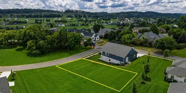 1000 Eagle Point Drive