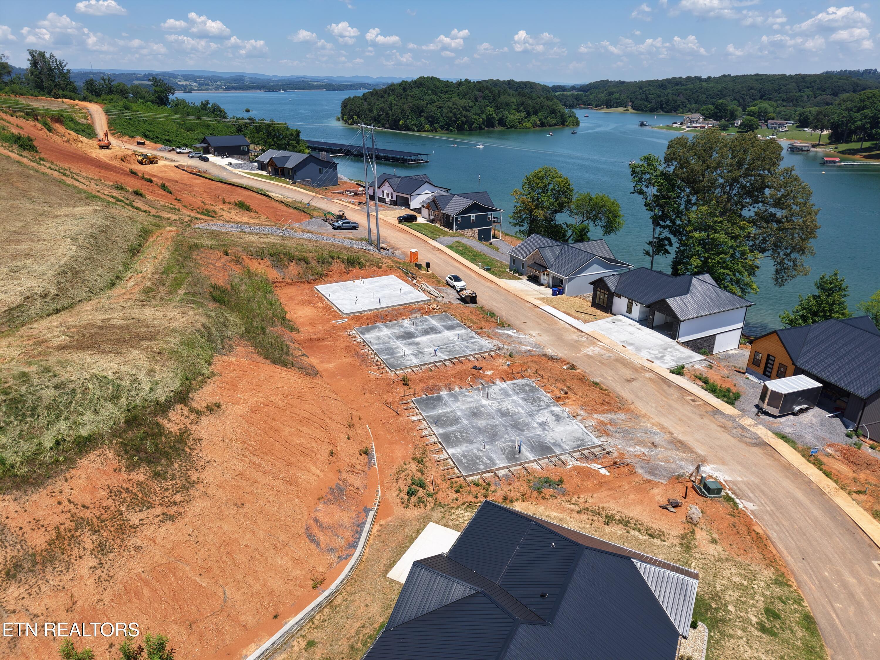 Image 4: D2 Three Slabs Aerial