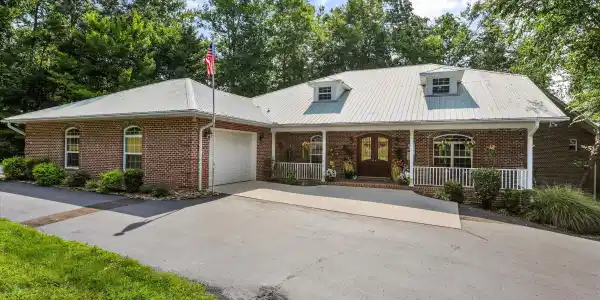 860 Black Fox Harbor Rd