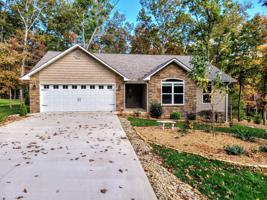 121 Camelot Lane