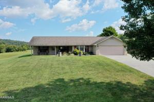 1439 River Run Circle