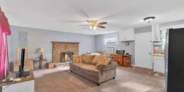 Image 4: Front room Blk Alder