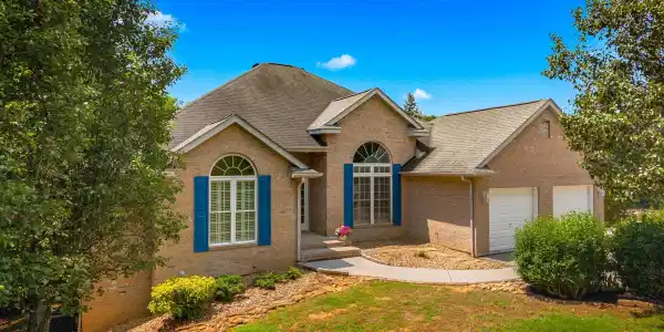 211 Mariners Way