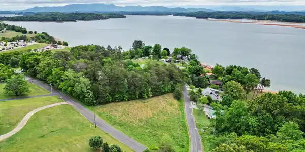 Image 2: 11_dji_0174