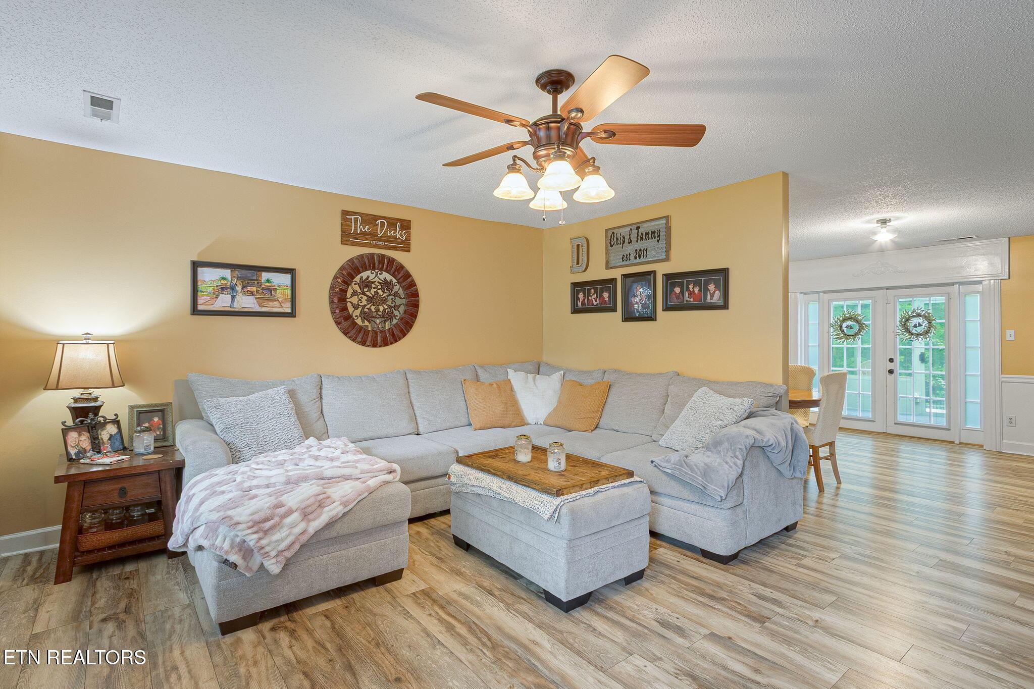 Image 2: 6-web-or-mls-006--FULL