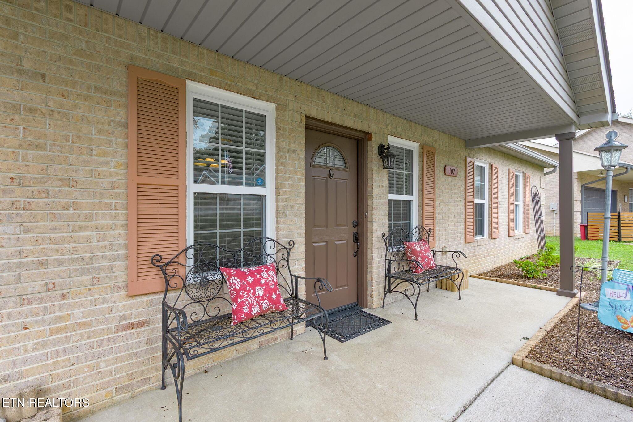 Image 4: 5-web-or-mls-005--FULL