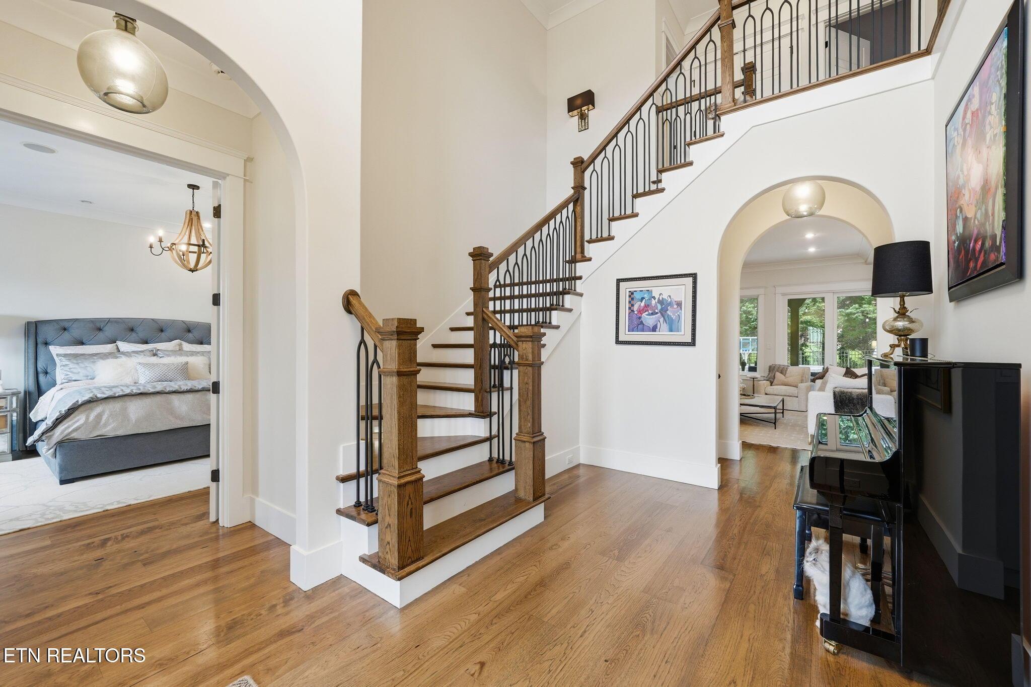 Image 2: 4-web-or-mls-020_DSC04202