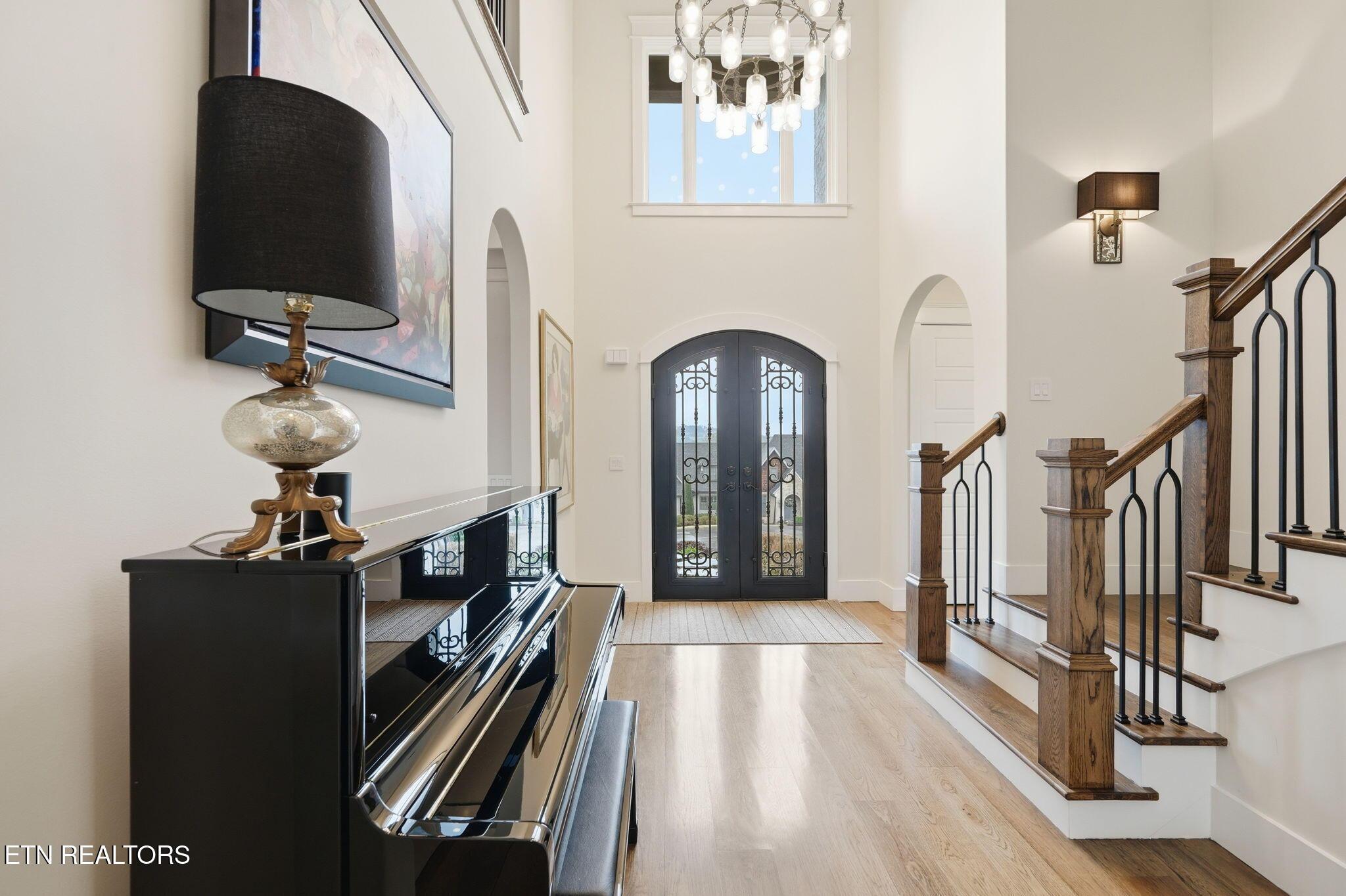 Image 3: 30-web-or-mls-022_DSC04212