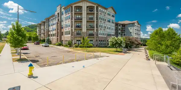 445 W Blount Ave