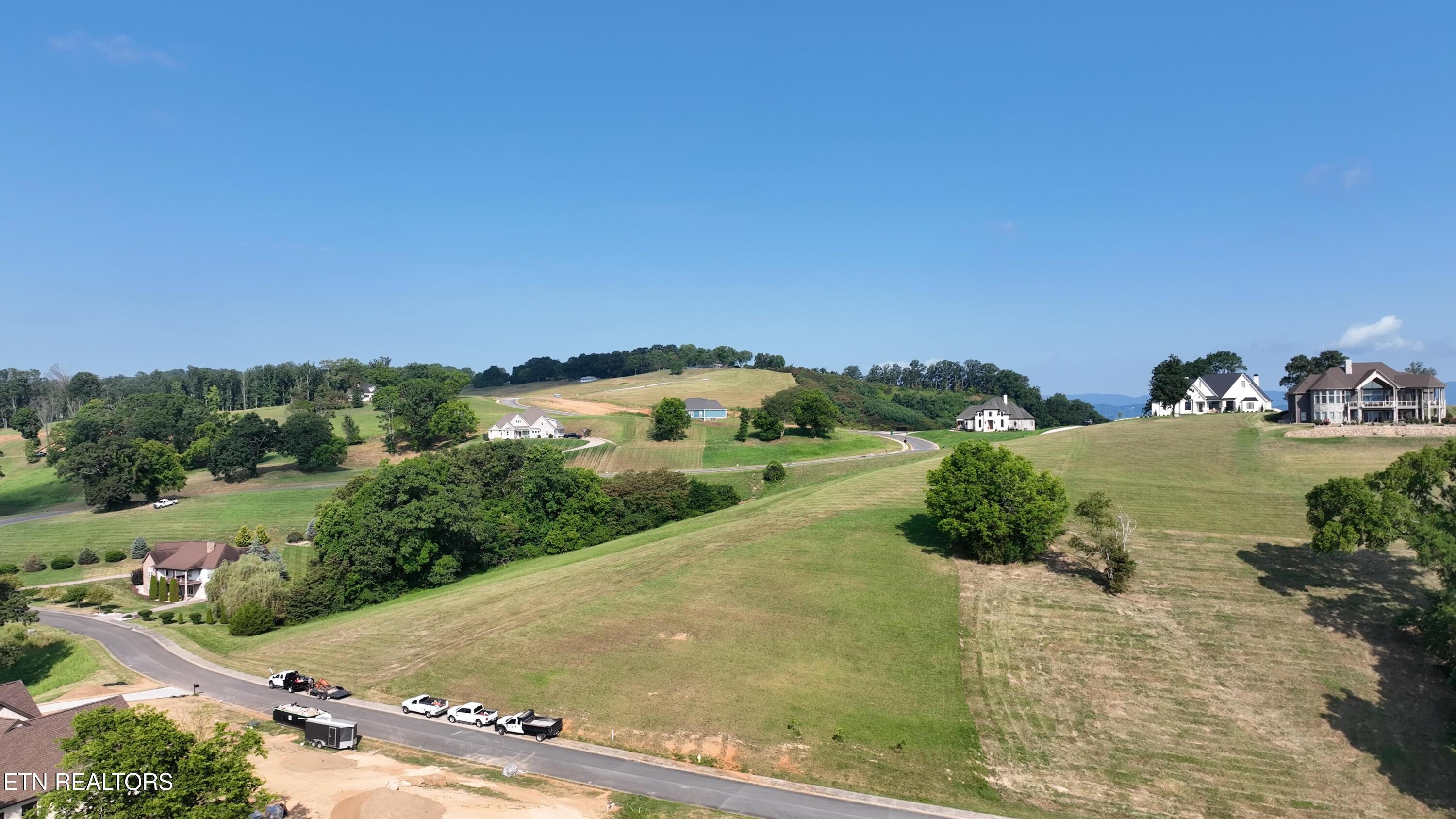 Image 3: DJI_0169.00_01_52_07.Still024
