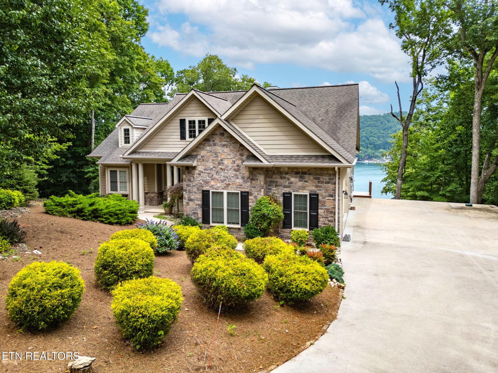 Image 3: 200 Stony Rock Ln.