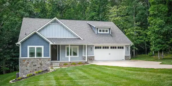 110 Motthaven Drive