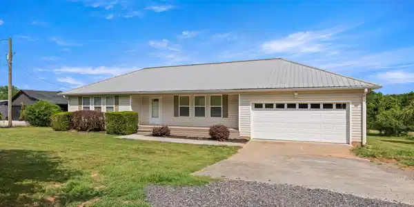 368 Lower River Rd