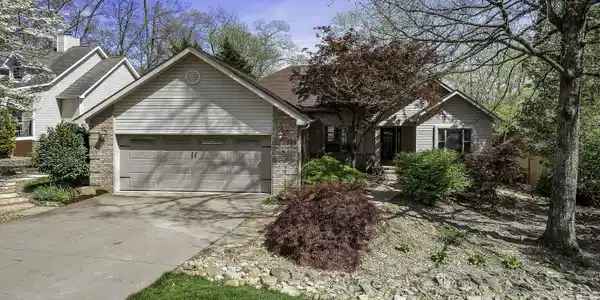 126 Oostanali Way