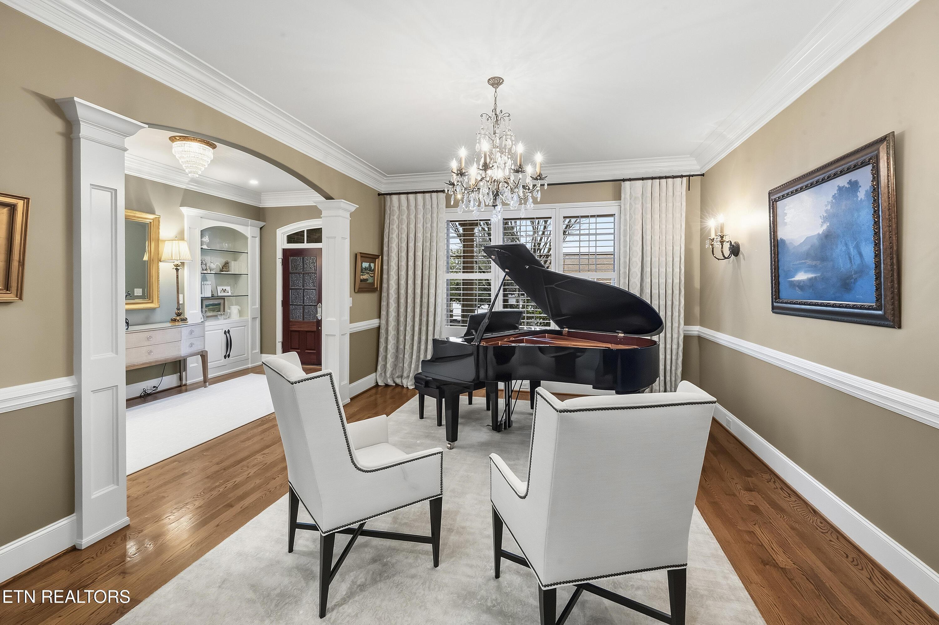 Image 3: C1_L40A0493