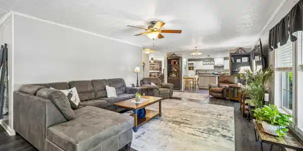 Image 3: 11-1153 Little Dogwood Rd - 011