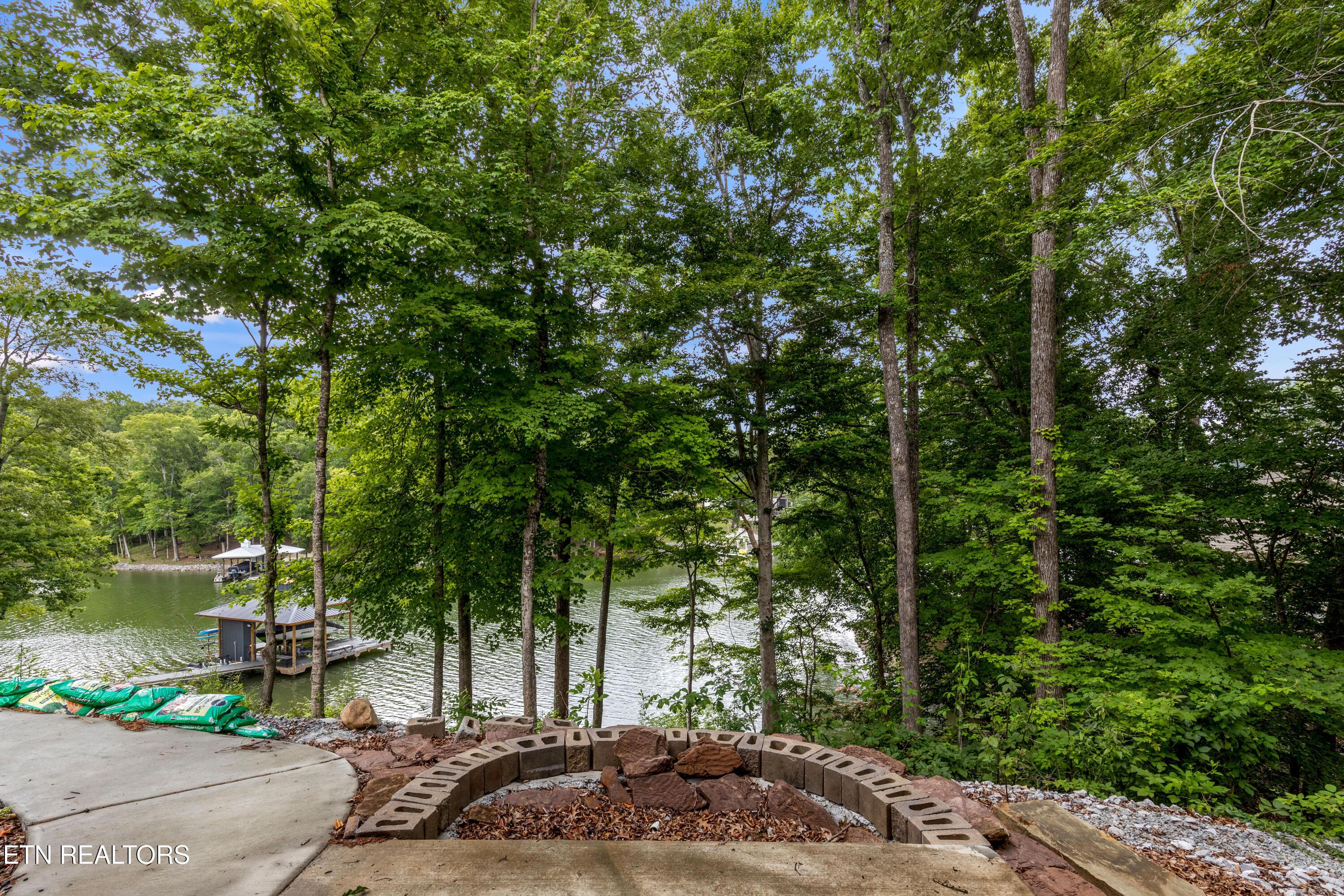 Image 4: WaterfrontNew-12