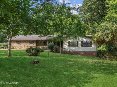 2117 Lakepoint Drive