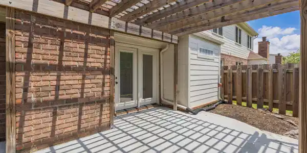 Image 3: Exterior_Patio-01