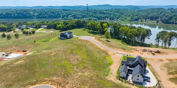 Image 3: 603 Firefly Dr-15