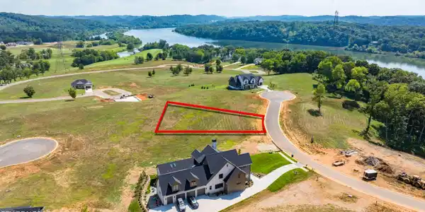 Image 4: 603 Firefly Dr-16