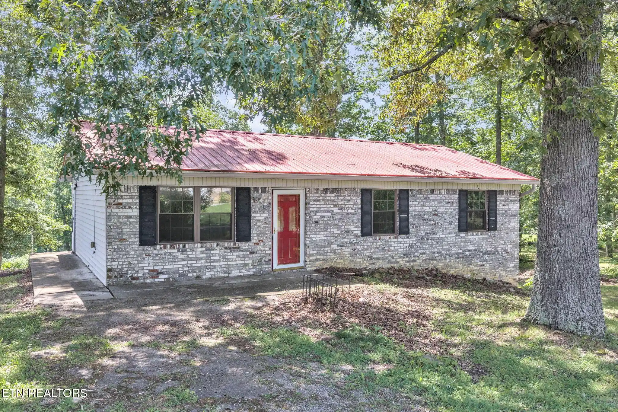 Image 1: 8-web-or-mls-Idlewild-