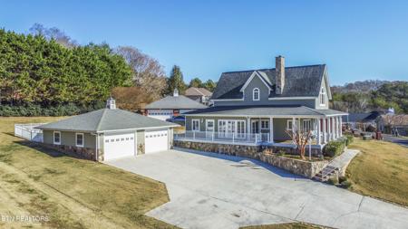 135 Southcove Drive