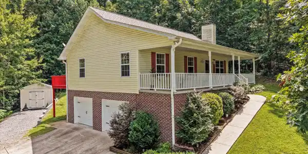 Image 3: 03-945 Frontier Cir38