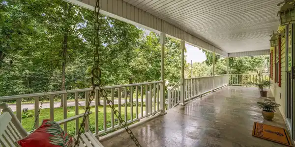 Image 4: 07-945 Frontier Cir18