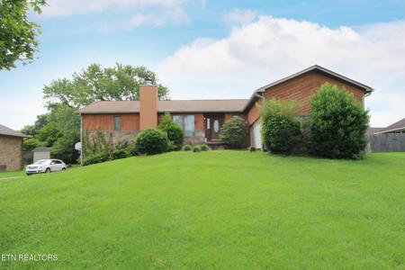 1816 River Shores Drive